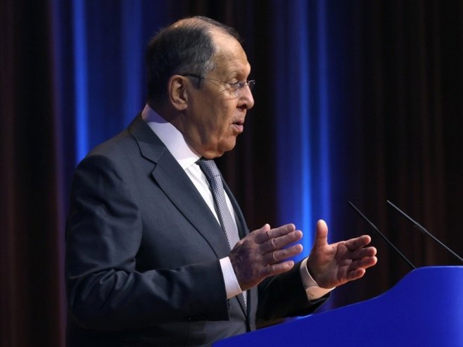 Lavrov: Isporuka "tomahavka" Kijevu nanijeće stravičnu štetu odnosima SAD i Rusije