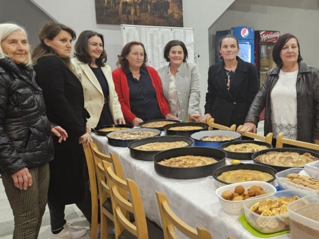 Održana 7. Etno i gastro manifestacija "Podrašničko saborovanje" (FOTO)