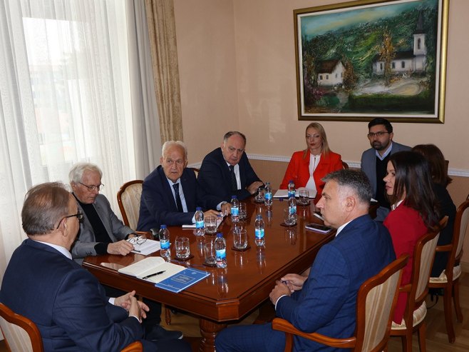 Posjeta ministra ANURS-u Posjeta ministra ANURS-u - Foto: Ustupljena fotografija
