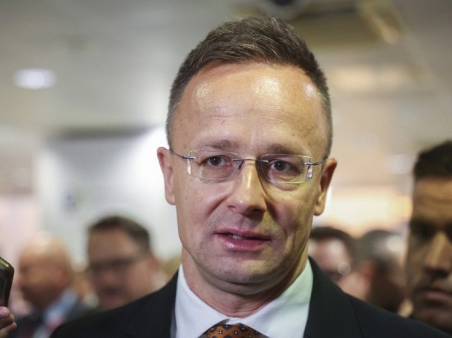 Sijarto: Braniću pravo Mađarske da ne šalje novac Ukrajini i kupuje energiju od Rusije