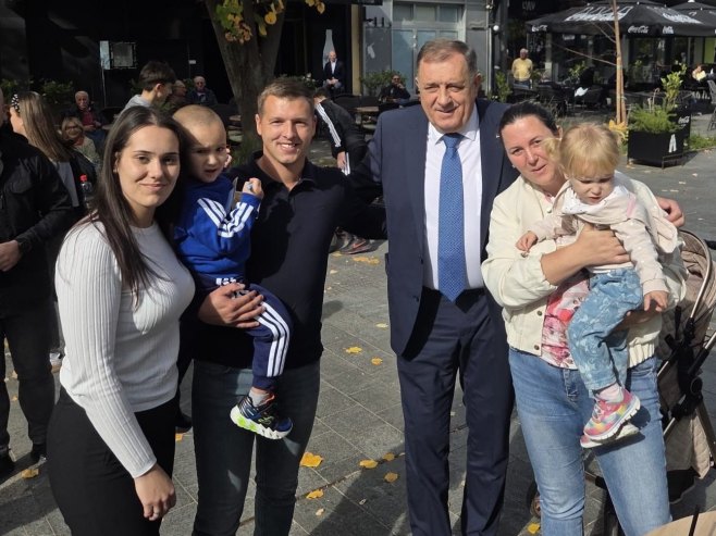 Dodik sa građanima: Najljepši susreti su oni koje ne planirate