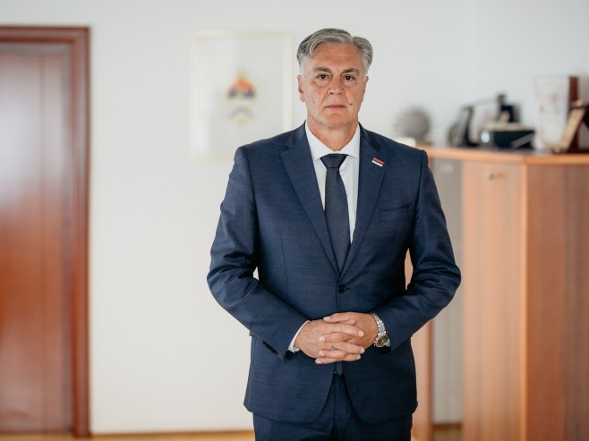 Karan: Da li BiH gubi svoj ustavni identitet?