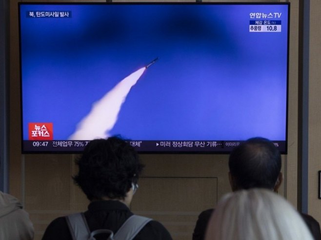 Balistička raketa Sjeverne Koreje (Foto: EPA/JEON HEON-KYUN) Balistička raketa Sjeverne Koreje (Foto: EPA/JEON HEON-KYUN) -