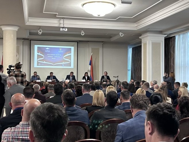 U Banjaluci poslovni forum o investicionoj klimi u privredi (FOTO)