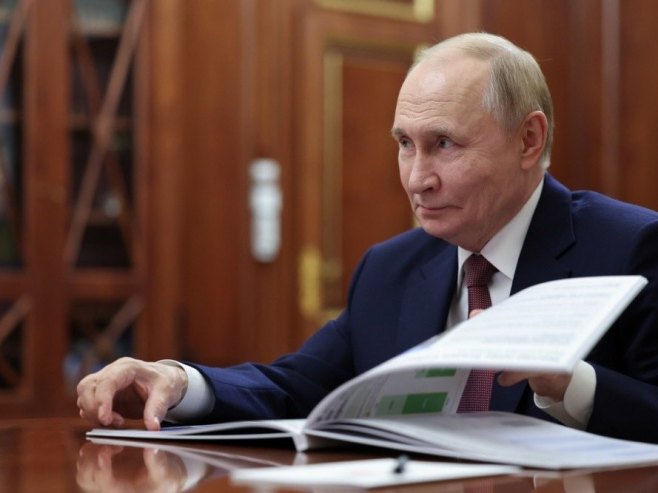 Vladimir Putin (foto: EPA/ALEXANDER KAZAKOV) - 