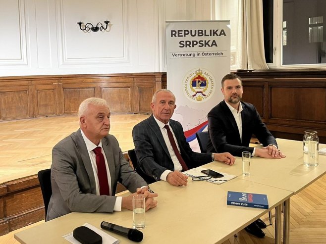 Uspješno promovisana knjiga Milorada Dodika u Beču