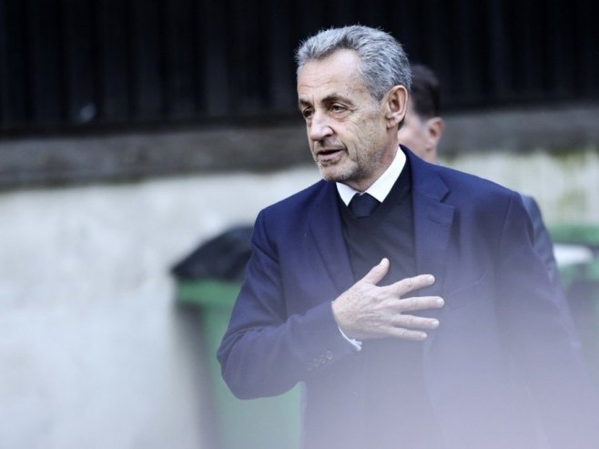 Tri zatvorenika prijetila smrću Sarkoziju