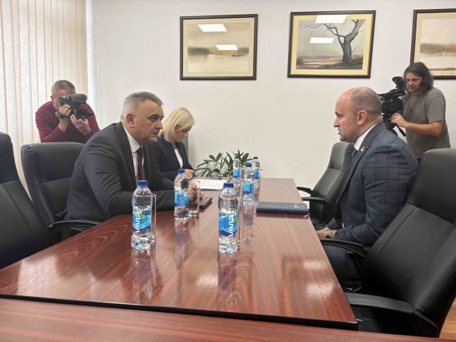 Minić sa rukovodstvom opštine Brod