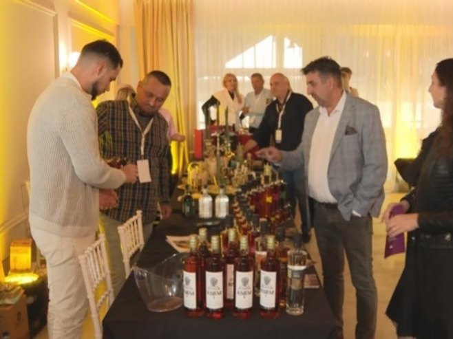 Otvoren festival domaćih rakija u Laktašima (VIDEO)
