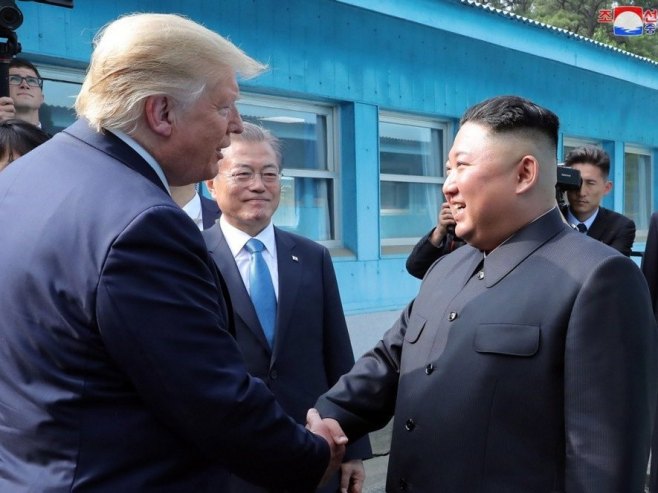 Susret Trampa i Kima, arhiva (Foto: EPA/KCNA) Susret Trampa i Kima, arhiva (Foto: EPA/KCNA) -