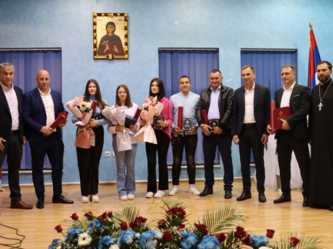 Svečana sjednica povodom krsne slave, Ugljevik Svečana sjednica povodom krsne slave, Ugljevik - Foto: Ustupljena fotografija