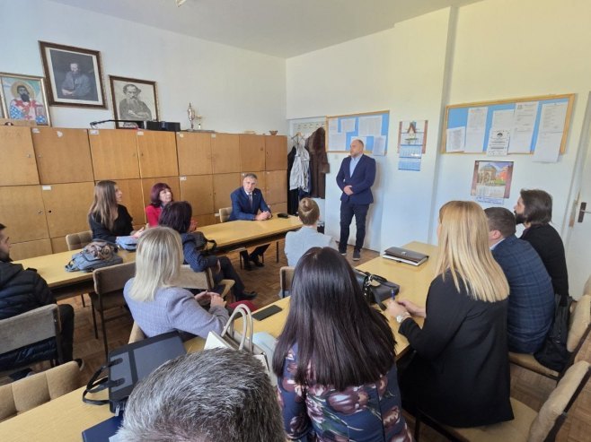 Čajniče: Završena sanacija Srednjoškolskog centra "Petar Petrović Njegoš" (FOTO)