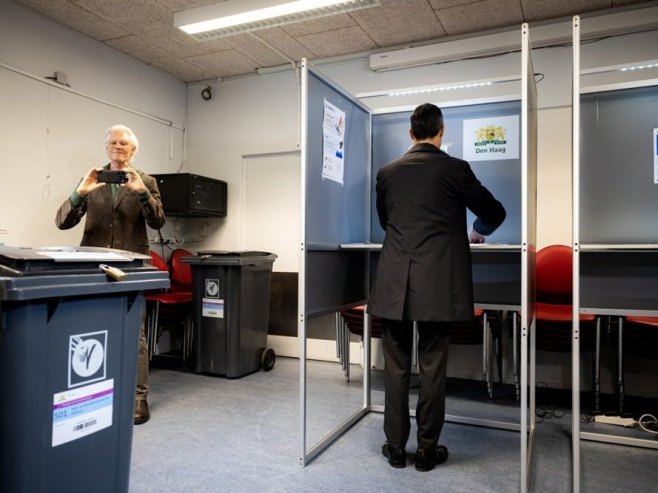 Izbori u Holandiji: Centristička stranka dobija najviše glasova