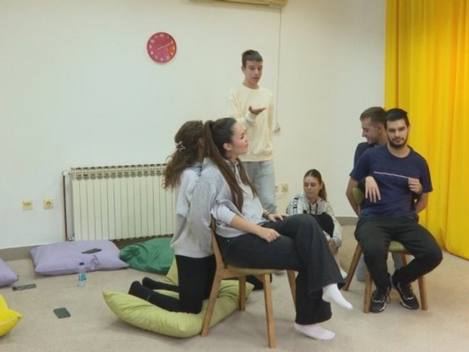 Škola glume i govora studio Јazavac - priča o talentovanim, maštovitim i vrijednim polaznicima (VIDEO)