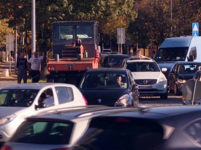 Prekomjeran broj vozila najveći uzrok gužvi; U Banjaluci svake godine 4,5 odsto novih vozila registrovano