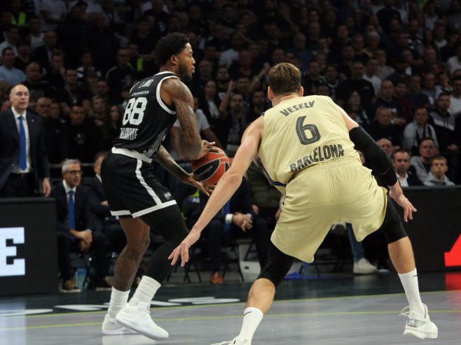 Barselona bolja od Partizana u neizvjesnoj završnici