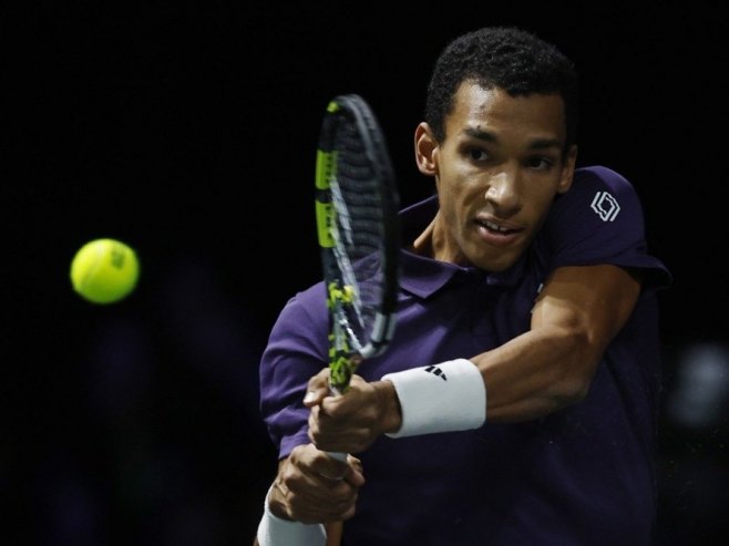 Feliks prvi do finala u Parizu – čeka Sinera ili Zvereva