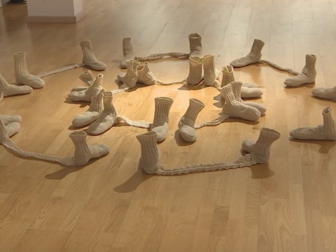 U Trebinju otvorena izložba "Nova Vavilonska kula" (VIDEO)