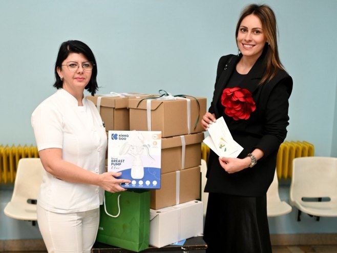 Atos banka darovala novorođene bebe povodom Svjetskog dana štednje