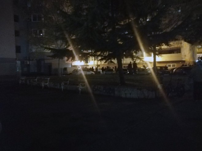 Maskirani muškarci u crnom spriječili održavanje "Prosvjetine" manifestacije u Splitu