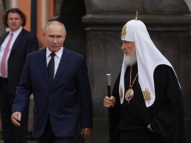 Rusija proslavlja Dan nacionalnog jedinstva; Putin položio cvijeće na spomenik Minjinu i Požarskom (VIDEO)