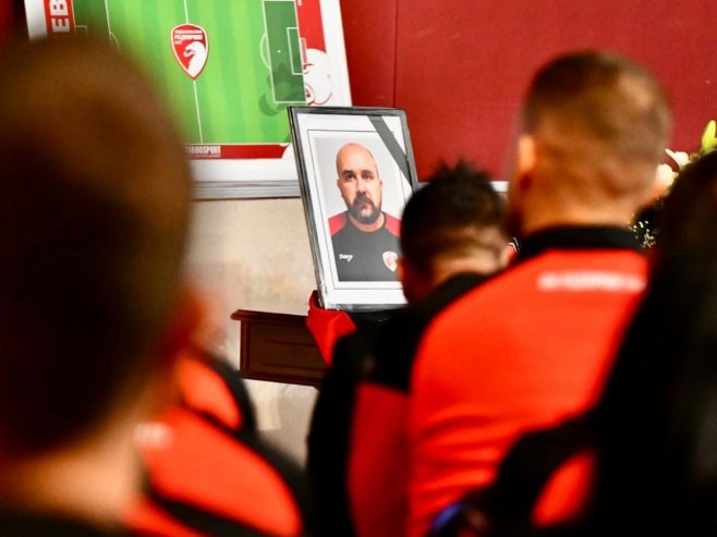 Kragujevac se poklonio Žižoviću (FOTO)