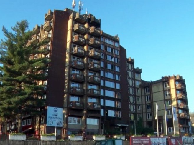 Tuzla: Na liječenju zadržano 15 lica povrijeđenih u požaru