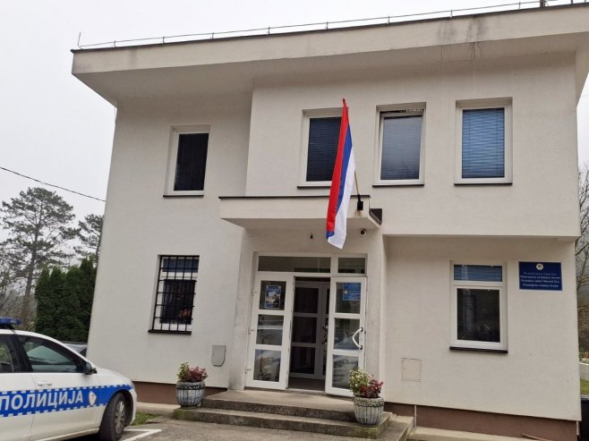 Upucao sam sebe iz puške, prevezen na UKC