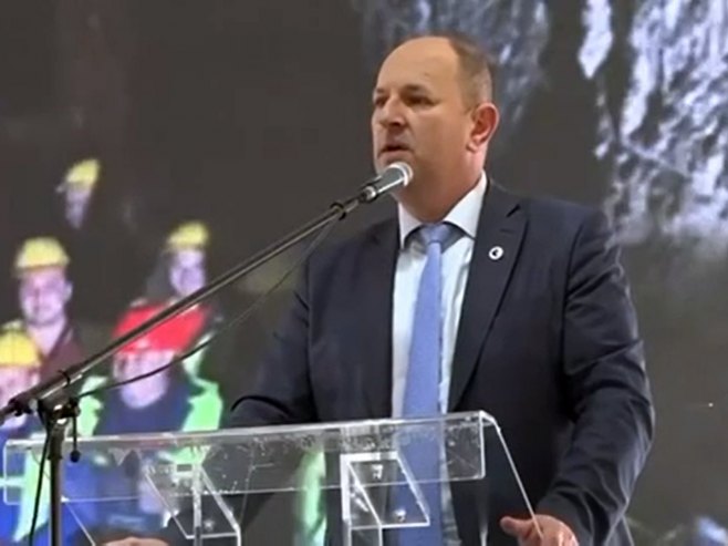 Petrović zahvalio svim učesnicima u izgradnji HE Dabar: U sali gromoglasne ovacije (VIDEO)