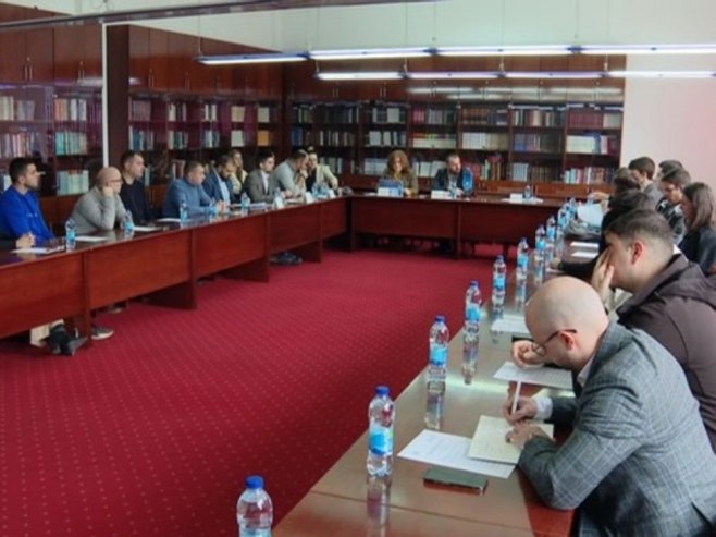 Okrugli sto Okrugli sto - Foto: RTRS