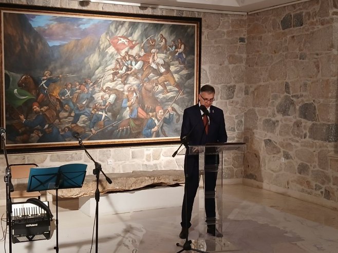 "Dučićeve večeri poezije" - izložba "Nevesinjska puška u srcu Hercegovine" (FOTO)