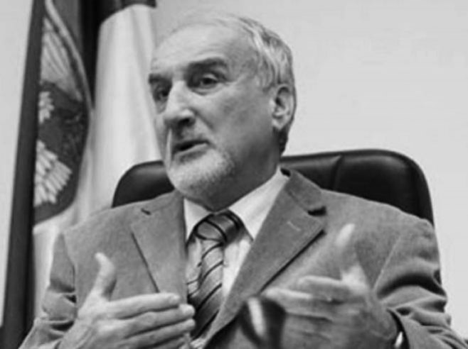 Preminuo Vladimir Vukčević