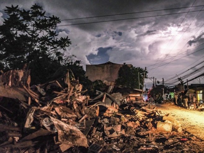 Na Filipinima evakuisano više od 900.000 ljudi, u očekivanju super tajfuna Fung-vong