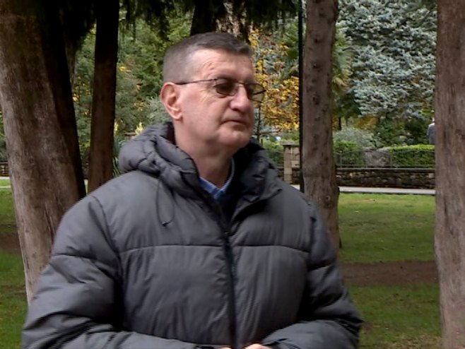 Novinaru RTRS, Božidaru Stajčiću, priznanje za čuvanje istine o sudbonosnim trenucima naše istorije (VIDEO)