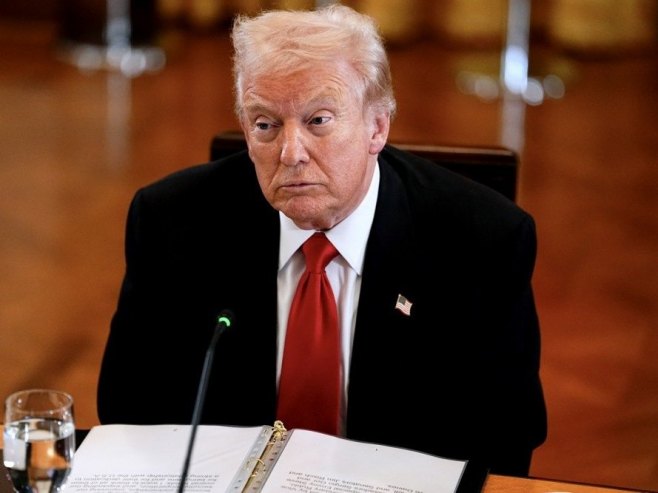 Tramp pomilovao Rudija Đulijanija i još više od 70 osoba