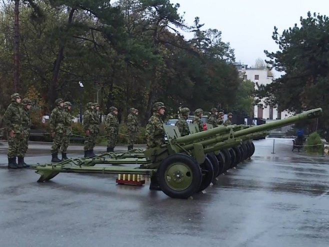 Na Kalemegdanu izvedena počasna artiljerijska paljba povodom Dana primirja (FOTO)