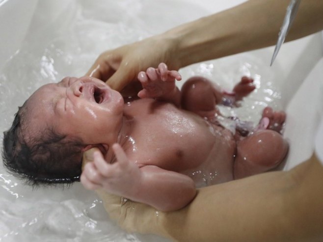 U Srpskoj rođeno 16 beba