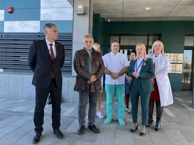 Karan u posjeti Institutu "Dr Miroslav Zotović"