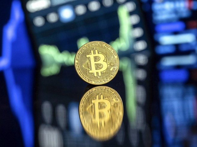 Bitkoin pao za dva odsto na manje od 90.000 evra