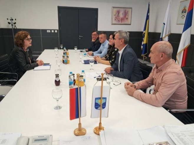 Senka Јujić nsa načelnikom opštine Kotor Varoš - Foto: SRNA