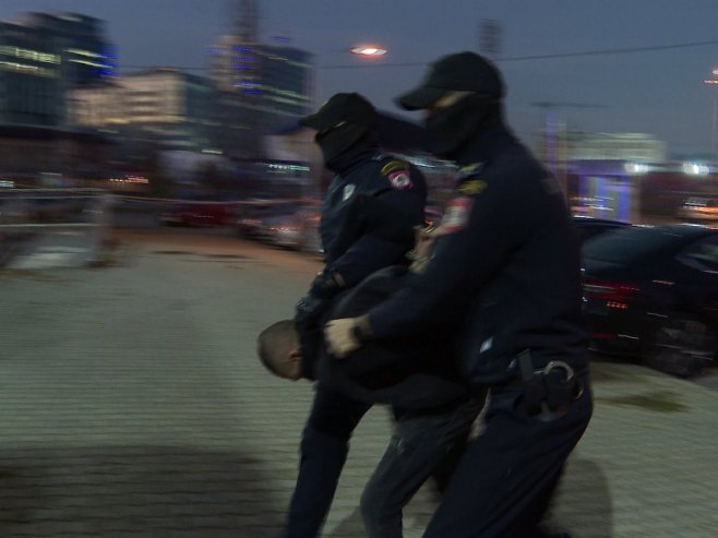 Osumnjičeni za pokušaj prevare Nove banke predat Tužilaštvu (FOTO)