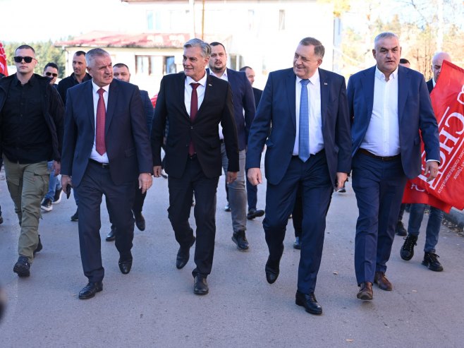 Milorad Dodik i Siniša Karan Milorad Dodik i Siniša Karan - Foto: Ustupljena fotografija