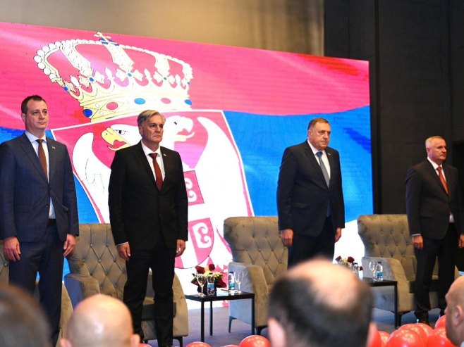 Dodik: Na izborima birati Sinišu Karana i odgovornu politiku razvoja Srpske (FOTO)