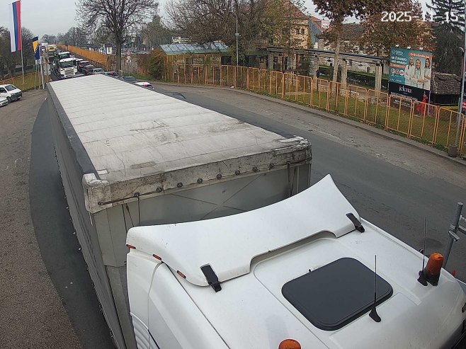 Granični prelaz Gradiška (foto: ams-rs.com) Granični prelaz Gradiška (foto: ams-rs.com) -