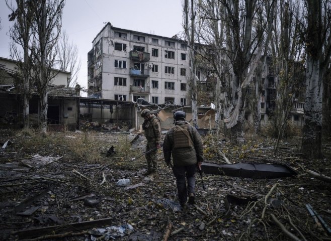 Ljubojević: Kraj sukoba u Ukrajini se ne nazire; Moguće da Zelenski bude sklonjen zbog korupcionaških afera (VIDEO)