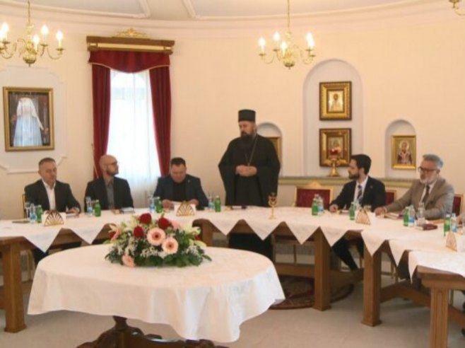 Manastiru Miloševac, godišnja sjednica Komisije za Manastir Hilandar Vlade Republike Srpske (Foto: kozarski.com) Manastiru Miloševac, godišnja sjednica Komisije za Manastir Hilandar Vlade Republike Srpske (Foto: kozarski.com) -