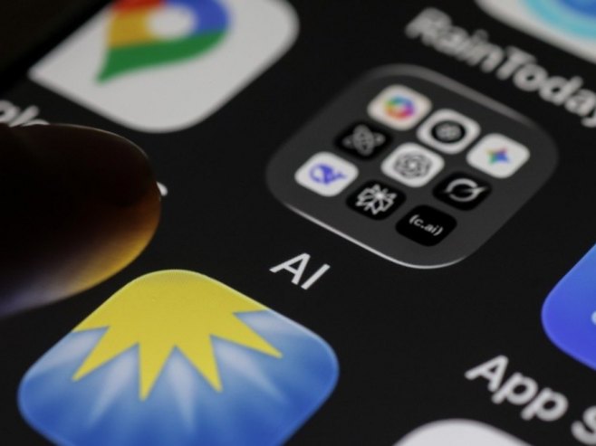 Vještačka inteligencija (Foto: EPA/HANNIBAL HANSCHKE) Vještačka inteligencija (Foto: EPA/HANNIBAL HANSCHKE) -