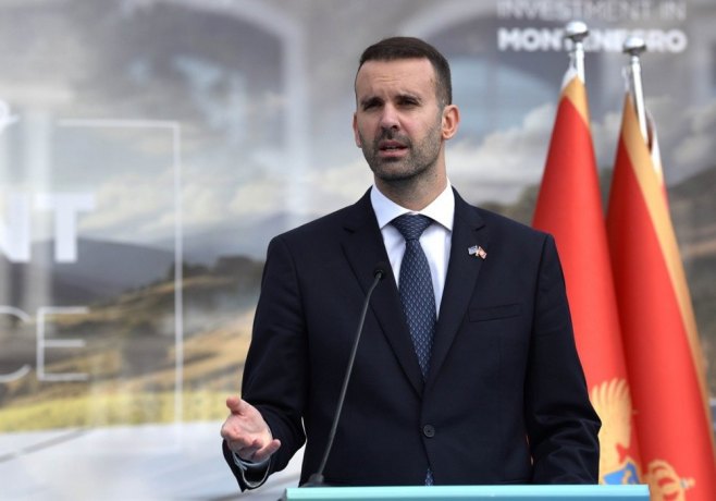 Spajić osudio skandiranje hrvatskih navijača u Podgorici