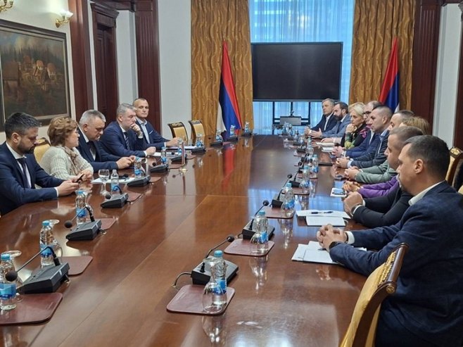 Sastanak sa direktorima bolnica: Dogovoren model za izmirenje obaveza zdravstvenih ustanova