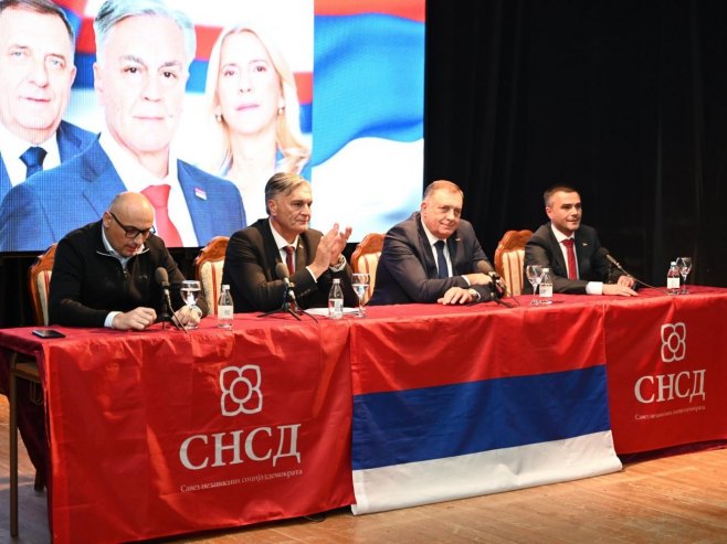 Karan: Narod prije tri godine izabrao "narodnog predsjednika"